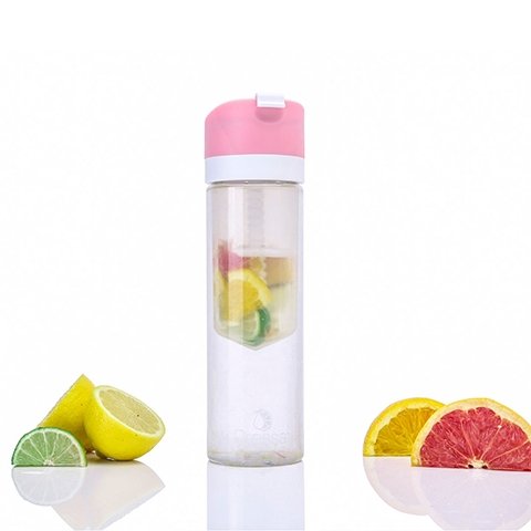 Trinkflasche PressaBottle 0.7 Liter Tritan zertifiziert in der Schweiz